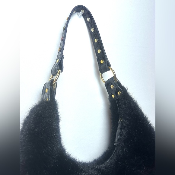 ♦️Tianni Black Faux Fur Medium Handbag with Studs on Handle - Picture 8 of 12